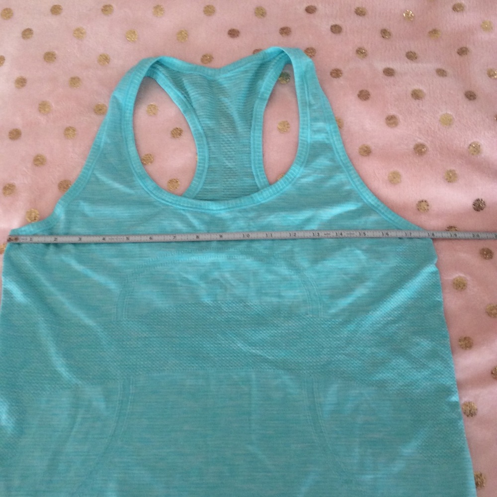 LuluLemon ladies turquoise tank sz L